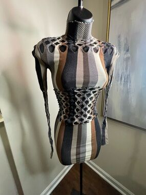 Striped Cutout dress in Neutral Tones